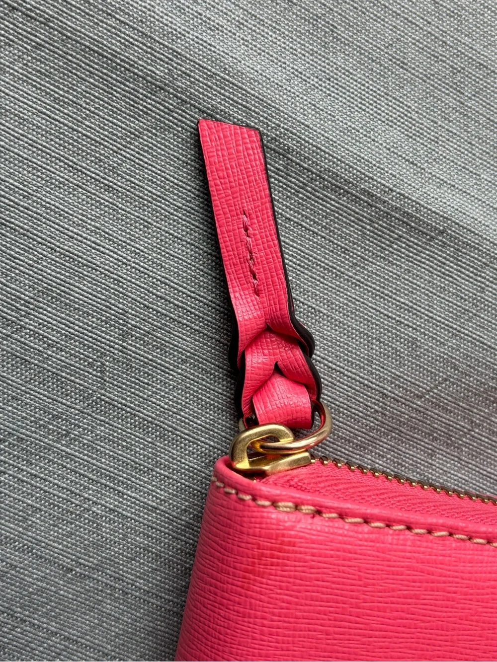 Dooney Bourke Bubblegum Bright Pink Zip Around Wallet Saffiano Leather